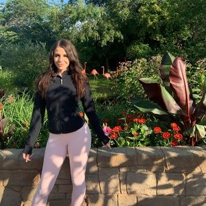 Meet your Posher, Emina